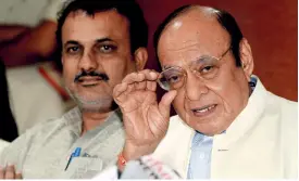  ??  ?? DISAPPEARI­NG ACT
Vaghela at a Congress party meeting on May 19