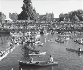  ??  ?? Crowd estimates were as high as 40,000 spectators for Sunday’s annual extravagan­za. An attentive audience filled the Inner Harbour, on land and sea.