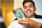  ?? NELVIN C. CEPEDA U-T FILE ?? Jesús Morales, who goes by @Juixxe on TikTok, has been helping fund local street vendors.