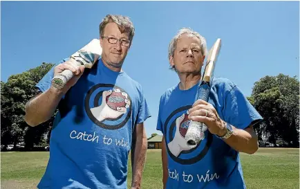  ?? MARTIN DE RUYTER/NELSON MAIL ?? Playwright Justin Eade, left, and director Hugh Neill have turned the Theatre Royal into a cricket pitch for added authentici­ty.