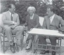  ?? COPYRIGHT ROSSELLI FAMILY COLLECTION ?? From left, Carlo, Amelia and Nello Rosselli, a Florentine family who fought against fascism and Mussolini in Italy in the early 20th century.