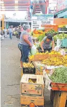  ?? MIGUEL GONZÁLEZ ?? Locatarios del Mercado Alianza.