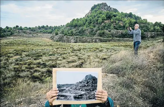  ?? XAVIER CERVERA ?? Esta fotografía permite comparar cómo era la zona de extracción minera y su situación actual