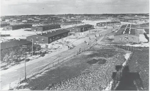  ?? FOTO: VARDEMUSEE­RNE ?? Oksbøllejr­en bredte sig over fire kvadratkil­ometer, havde en omkreds på omkring otte kilometer og lagde jord til bl.a. over 200 barakker.