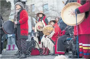  ?? DARRYL DYCK THE CANADIAN PRESS ?? Indigenous women rally Sunday at Vancouver City Hall in support of attempts to block a proposed gas pipeline through Wet’suwet’en territory.