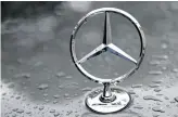  ?? AP ?? RECALL WOES: The U.S. government is investigat­ing Mercedes-Benz, logo above, alleging the automaker has been slow to mail safety recall notices.