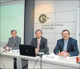  ?? ARXIU ?? José María Egea i Josep Canós amb Joan Pujol, cap del projecte