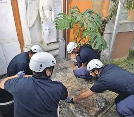  ?? Vatican Media ?? INVESTIGAT­ORS open the tombs of two 19th century German princesses in hopes of finding the remains of Emanuela Orlandi. But the tombs were empty.