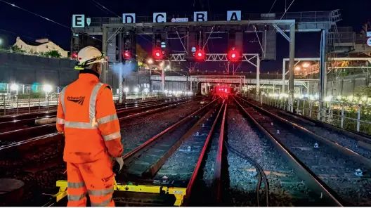  ??  ?? Trackwork replacemen­t and upgrades took place along the West Coast Main Line, including in the Euston area.