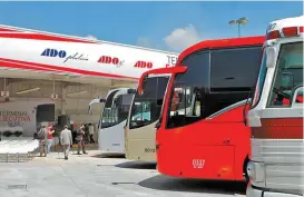  ?? JAVIER GARCÍA/ARCHIVO ?? La empresa tiene 8 mil autobuses en el mundo.