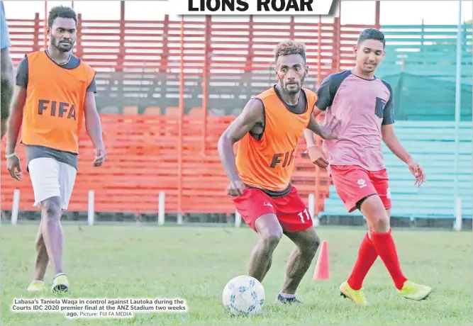  ?? Picture: FIJI FA MEDIA ?? Labasa’s Taniela Waqa in control against Lautoka during the Courts IDC 2020 premier final at the ANZ Stadium two weeks ago.