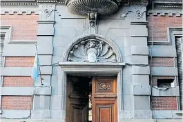  ??  ?? Alvear 1690. El edificio donde se gestionan las políticas culturales.