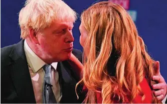  ?? EUROPA PRESS ?? Boris Johnson junto a su mujer, Carrie Symonds