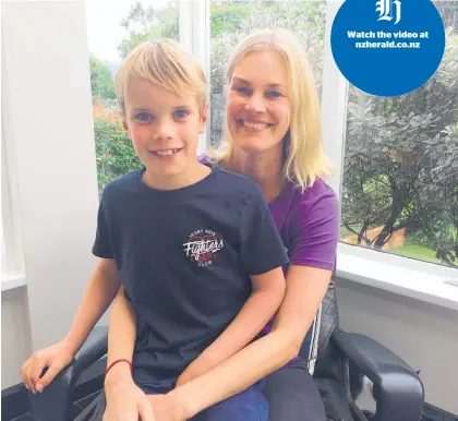  ?? Picture / Melissa Nightingal­e ?? Ben Doig, pictured with his mother Inge Doig, is off to Camp Braveheart.