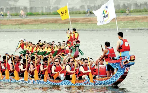  ??  ?? Sri Lanka has brought down two Dragon Boats to introduce the sport here