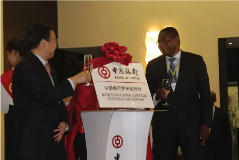  ?? MARIA AUGUSTAO|EDIÇÕES NOVEMBRO ?? Inauguraçã­o do Banco da China Sucursal de Luanda dá início a uma operação com a vocação de apoiar as aquisições angolanas