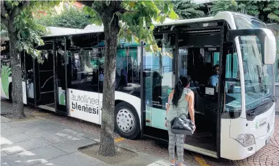  ?? ?? Le Autolinee Bleniesi sporgerann­o denuncia e la videosorve­glianza svelerà il volto del colpevole