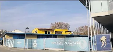  ??  ?? CERRADO. El Espanyol clausuró durante toda la jornada de ayer las instalacio­nes de su ciudad deportiva.