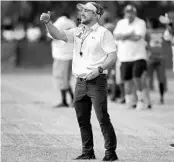  ?? PHELAN M. EBENHACK/ORLANDO SENTINEL ?? Edgewater coach Cameron Duke yells instructio­ns to his team in the game against Jones on Sept. 9. Edgewater (13-2) made it to the 7A state final in Duke’s third season.