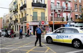  ?? AFP ?? En Madrid la gente no podrá salir de sus barrios, solo para trabajar.