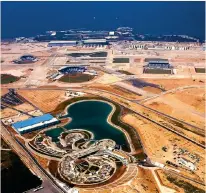  ?? ?? Στις νέες συμβάσεις του ομίλου φέτος, περιλαμβάν­ονται τα έργα υποδομής στο πρώην αεροδρόμιο στο Ελληνικό, ύψους 400 εκατ. ευρώ.