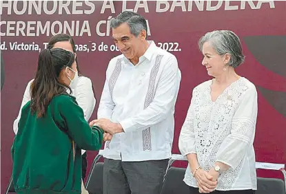  ?? ESPECIAL ?? Américo Villarreal Anaya presidió la primera ceremonia de honores a la bandera.