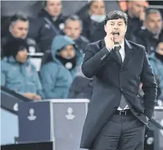  ?? /EFE. ?? Mauricio Pochettino explotó ante los cuestionam­ientos por el pobre desempeño de su PSG.