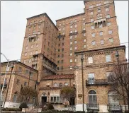  ?? CORNELIUS FROLIK / STAFF ?? The Landing apartments at 115 W. Monument Ave. in downtown Dayton have been purchased by Crawford Hoying.