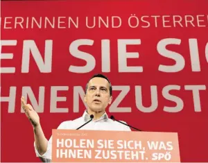  ?? BILD: SN/APA ?? Die Ärmel hochgekrem­pelt hat Christian Kern auch verbal.