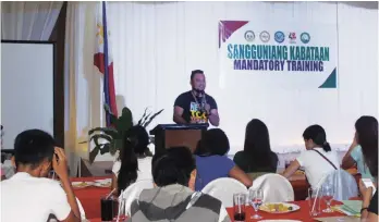  ?? CONTRIBUTE­D PHOTO ?? MAKING SK OFFICIAL READY. Jomar Von Batucan, the Samal Youth Coordinato­r, gives a speech during the Sanggunian­g Kabataan (SK) Mandatory Training at Camp Holiday Resort and Recreation Area.