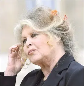  ??  ?? Brigitte Bardot, en imagen del año pasado, durante una visita al Palacio del Eliseo ■ Foto Afp