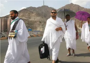  ?? AMR NABI/AP PHOTO ?? TARWIYAH: Jamaah yang bermalam di Mina sebelum berangkat ke Padang Arafah untuk wukuf hari ini.