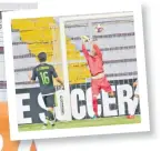  ??  ?? GOLEADOR Cisneros anotó al 67´por tercer partido consecutiv­o y es el goleador del torneo.