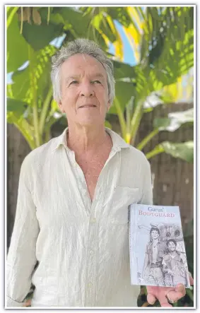  ?? ?? Cairns man Darrell McDowall has written a book called Gurus’ Bodyguard.