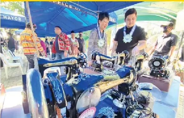 Rigo turns over sewing machines to city’s IPs