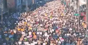  ?? MARCUS NËITHER/HYYER CREATIVE VIA STORYFUL ?? Thousands of demonstrat­ors gather in Hollywood to protest racism and police brutality.