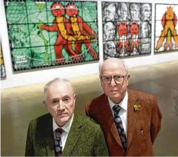  ?? Foto: Antti Aimo-Koivisto, dpa ?? Die Kunst von Gilbert &amp; George (rechts) kreist um Sexualität und Diskrimini­erung, Religion und Pietismus. Mehrfach war das Künstler-Paar zur Documenta eingeladen und vertrat Großbritan­nien 2005 auf der Biennale in Venedig.