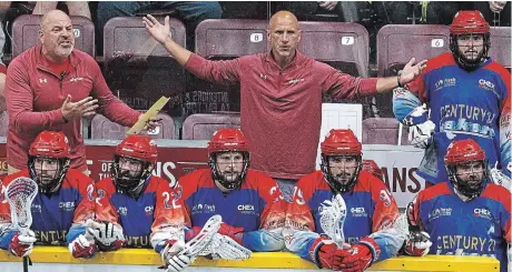  ?? CLIFFORD SKARSTEDT EXAMINER FILE PHOTO ?? Tracey Kelusky argues a call from behind the Peterborou­gh Century 21 Lakers bench in 2018. The Peterborou­gh native has been named head coach of the NLL expansion Panther City Lacrosse Club of Fort Worth, Texas.