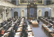  ?? JACQUES BOISSINOT
/ THE CANADIAN PRESS FILES ?? Parti Québécois members are refusing to take their seats in the Quebec National Assembly (above) in order to dodge
a requiremen­t to swear allegiance to King Charles III.