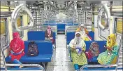  ?? ANSHUMAN POYREKAR/HT PHOTO ?? Essential service workers on board a Mumbai local train on Monday.