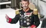  ?? ?? Le prince héritier danois Frederik prononce son discours devant la reine Margrethe II lors du banquet de gala au palais de Christians­borg à Copenhague, Danemark, en 2022.