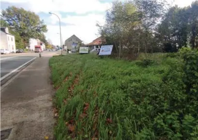  ?? FOTO GEERT VAN BAELEN ?? Op deze locatie in de Stationsst­raat in Wijchmaal zal de nieuwe kazerne vanaf volgend jaar gebouwd worden.