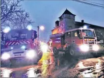  ??  ?? Aux environs de 8H00 le feu était éteint Crédit photos : © Laurent NICOLE- Les Pompiers du Lot