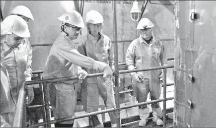  ??  ?? Allison Macfarlane, second from right, the chairwoman of the Nuclear Regulatory Commission, tours a troubled San Onofre Nuclear Power Station in San Juan Capistrano, Calif. Macfarlane says nuclear energy users, including Japan, must figure out how to...