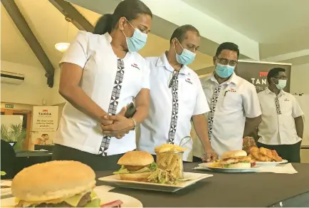  ?? Photo: Waisea Nasokia ?? Tanoa Plaza Hotel general manager Mere Rakoroi, Area GM Narend Kumar and Executive Chef Sarjheel Singh at the Tanoa Waterfront Hotel on September 24, 2021.