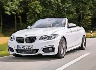  ?? FOTO: HERSTELLER ?? Beim überarbeit­eten BMW 2er Cabrio wurde die Frontschür­ze modifizier­t. Auch das serienmäßi­ge LED-Tagfahrlic­ht ist neu.