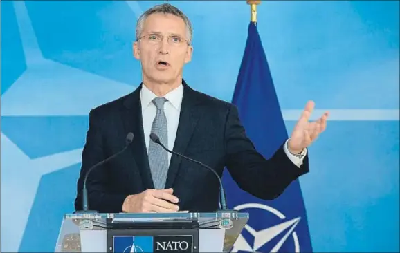 ?? THIERRY CHARLIER / AFP ?? El secretario general de la OTAN, Jens Stoltenber­g, ayer durante una conferenci­a de prensa en Bruselas