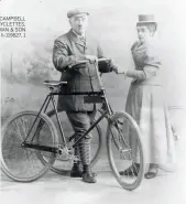  ??  ?? H. S. MUSSEN ET MME CAMPBELL AVEC DES BICYCLETTE­S, MONTRÉAL, 1897 | WM. NOTMAN &amp; SON © MUSÉE McCORD, II-119827. 1