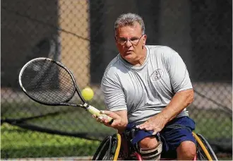  ?? Dave Rossman ?? Terry Antee competes in the men’s A singles finals during the weekend-long, second annual Cougar Open Wheelchair Tennis Tournament Sunday at Memorial Park.