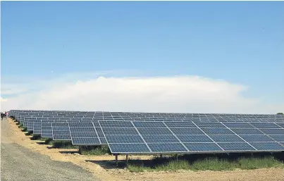  ?? Picture: Dougie Nicolson. ?? Elgin Energy’s solar farm at the Errol Estate.